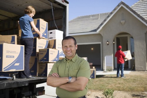 Reliable Vauxhall van transport for household and business moves