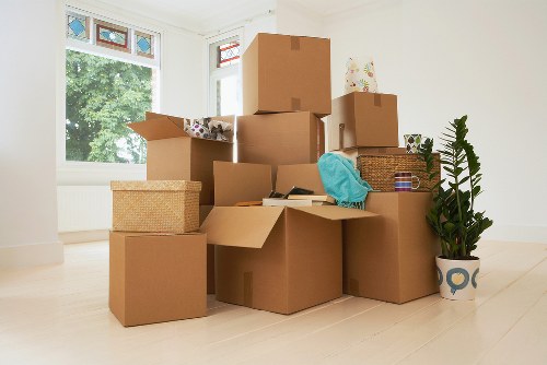 Truck hire support for loading furniture during a Vauxhall move