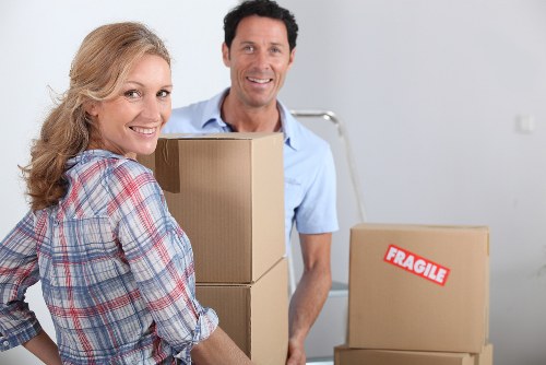 Local removal van service handling access challenges in Vauxhall